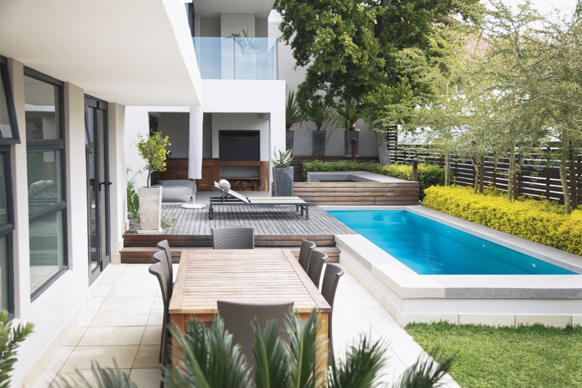 Fibreglass Pools vs Concrete Pools Which to Choose?