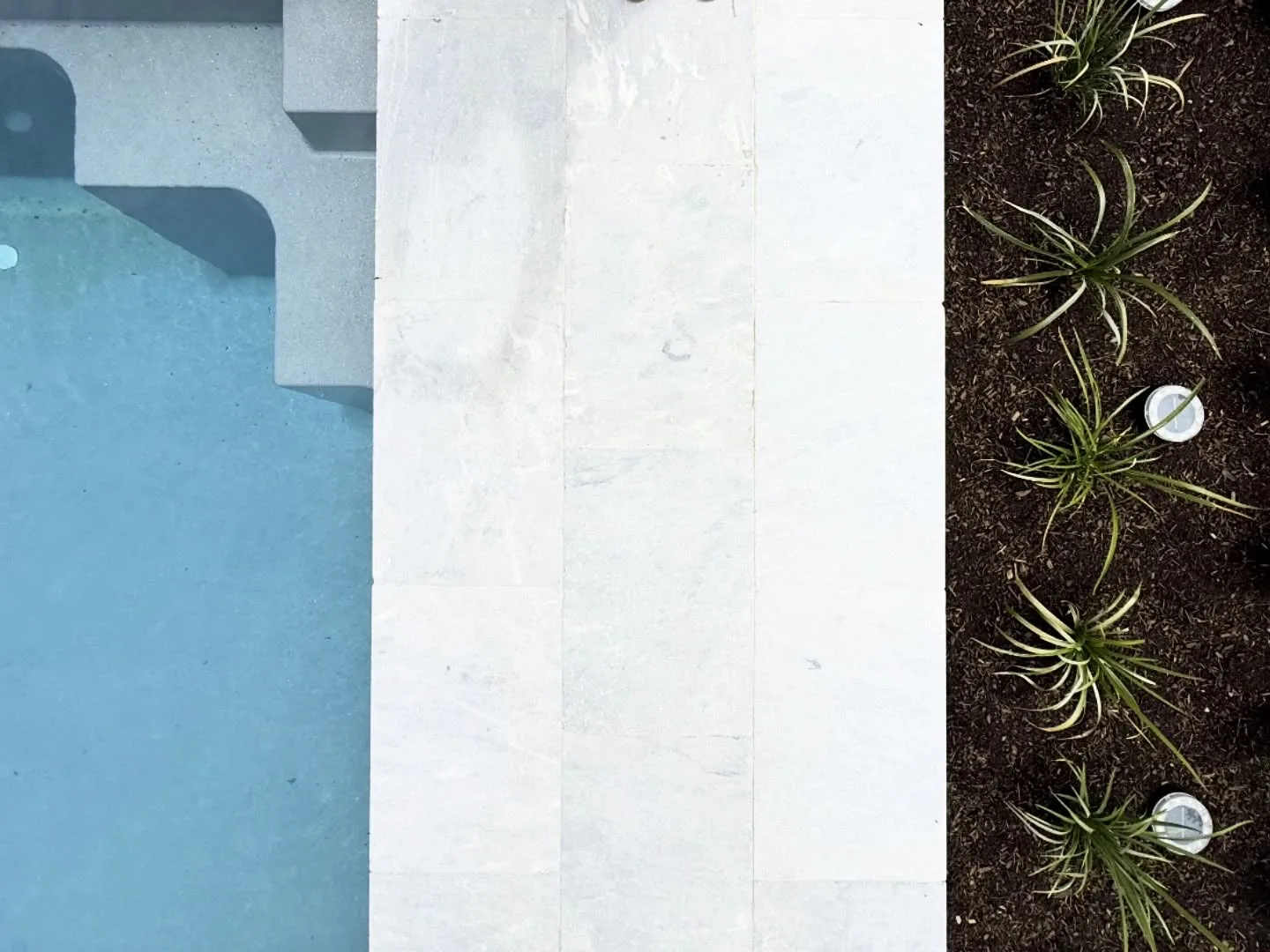 The Echo 9.15m in Mist - a Nexus Pools' large pool