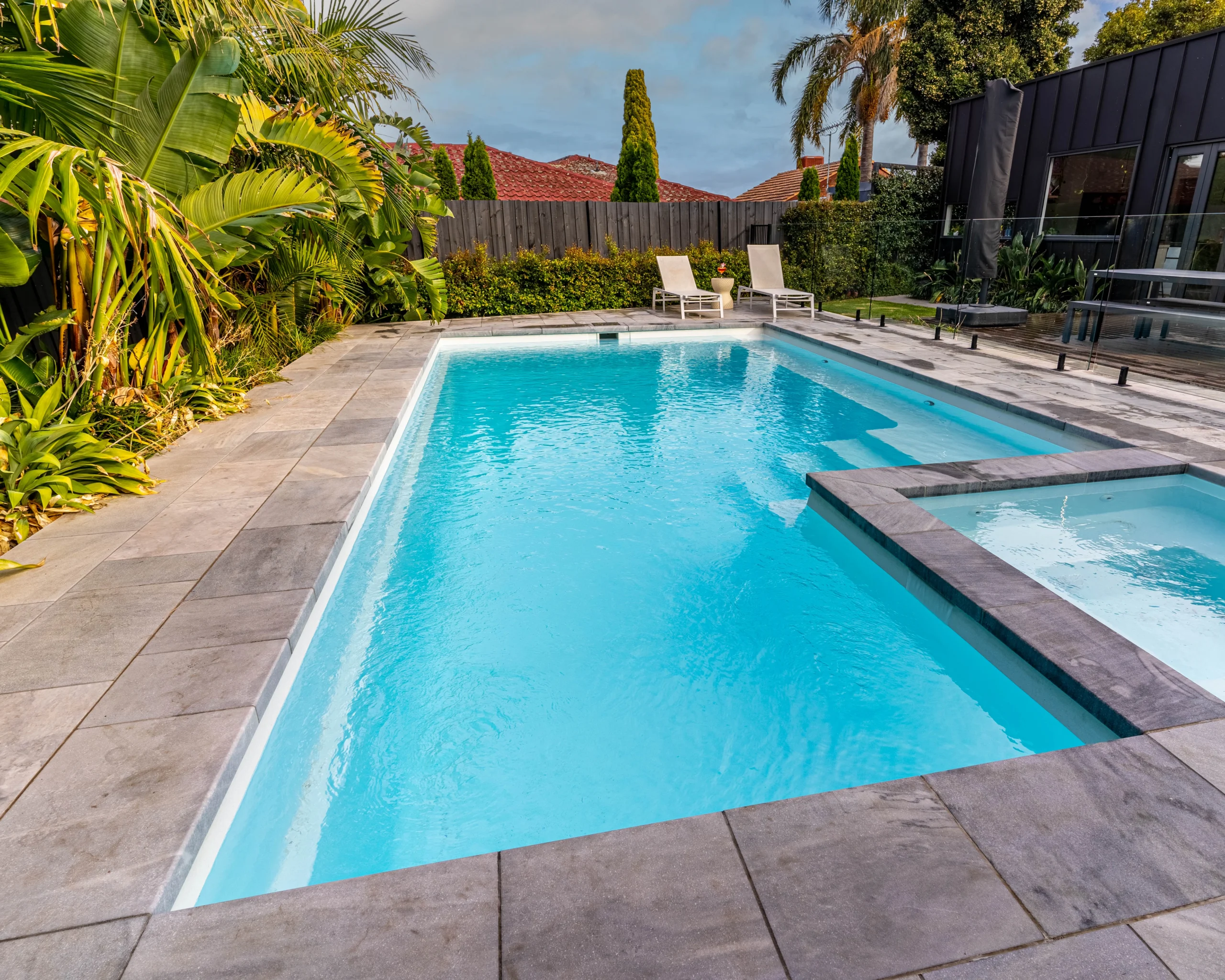 The Retreat 8.20m in Pearl - a Nexus Pools' large pool and spa