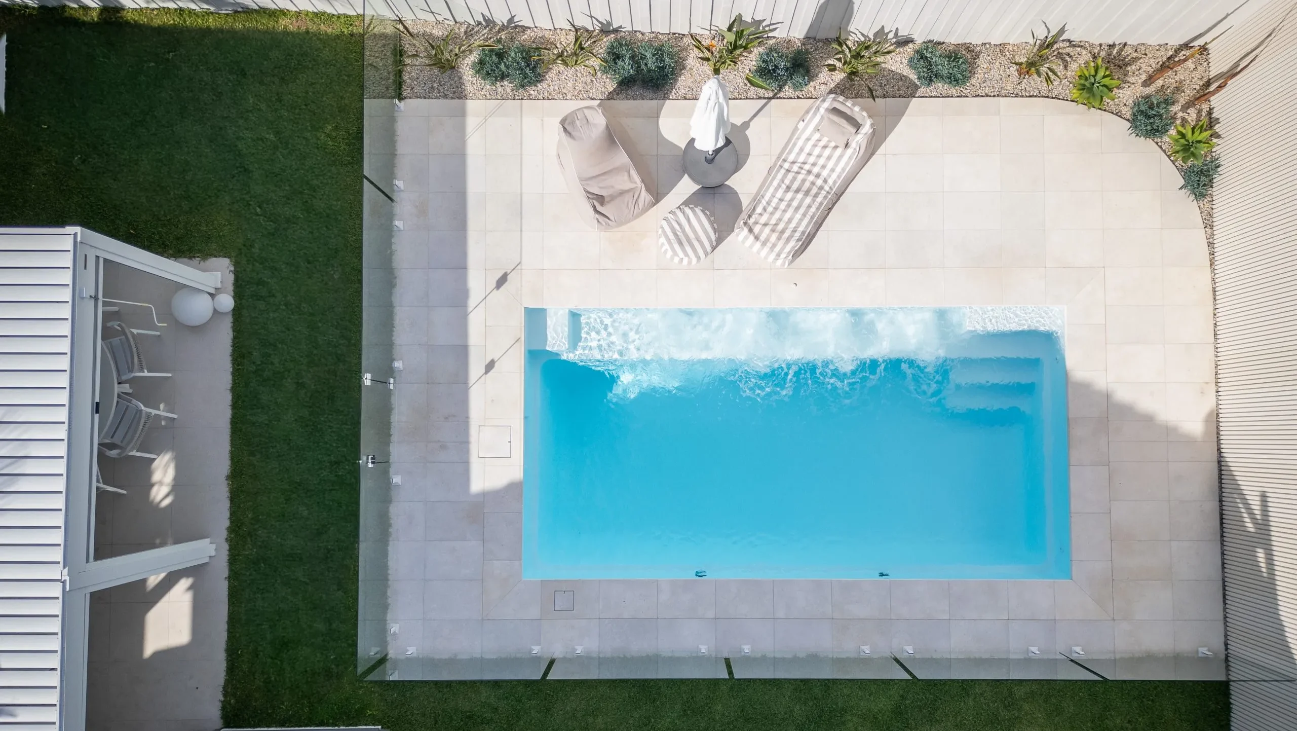 The Escape 6.10m in Pearl, installed by Tanzanite Pools in Brighton East, VIC