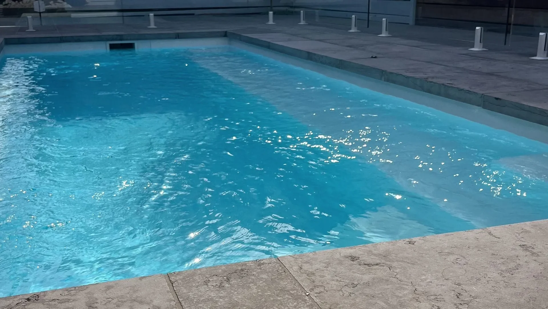 The Journey 6.00m in Pearl, installed by Tanzanite Pools in Hampton, VIC